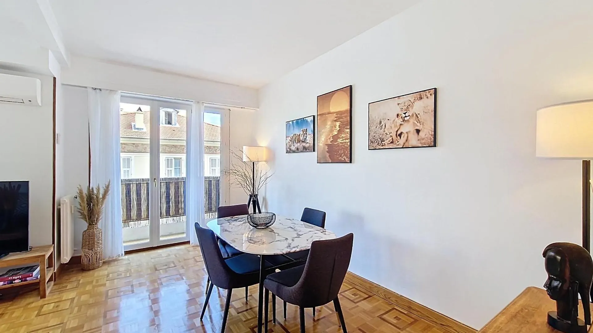 Nestor&Jeeves - Tropi Azur - Terrace - Place Du Pin Nice 0*,  France